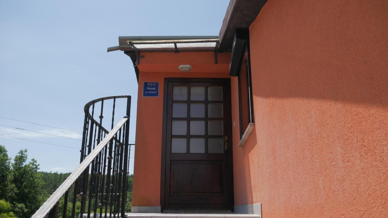 Apartment Kornarija ブイェ エクステリア 写真