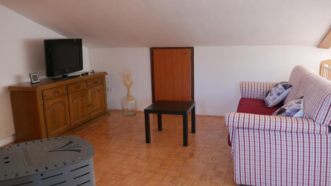 Apartment Kornarija ブイェ エクステリア 写真